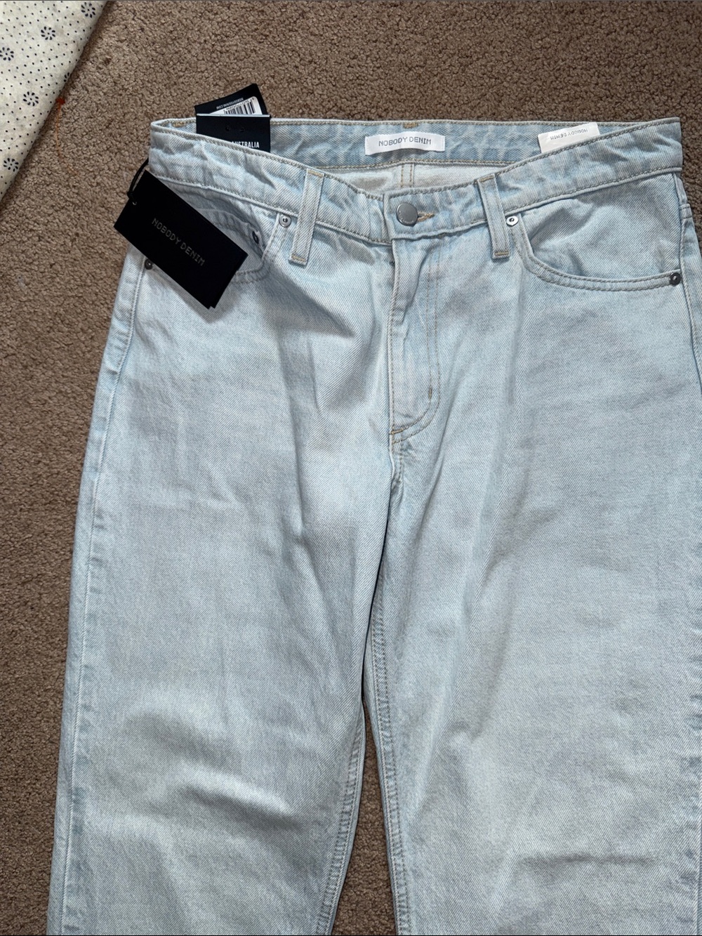 Nobody Denim, Phoebe low rise Relaxed Light Wash Jeans NWT 28